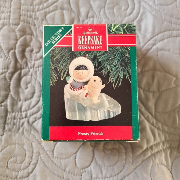 HALLMARK KEEPSAKE 1990 FROSTY FRIENDS 11TH IN SERIES CHRISTMAS ORNAMENT - Picture 9 of 14